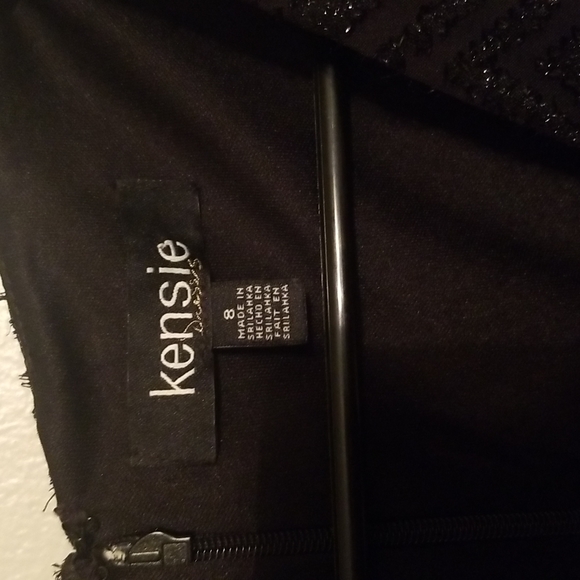 NWT Kensie Black Flutter Chevron Fit and Flare Cocktail Dress Size 8 - Picture 3 of 8